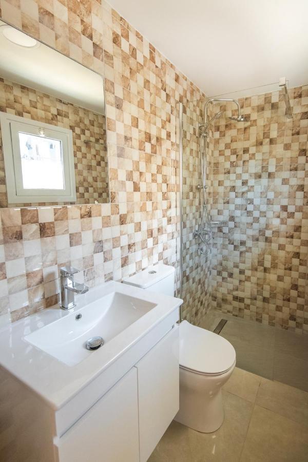 איה נאפה Marisa Napa Suites מראה חיצוני תמונה