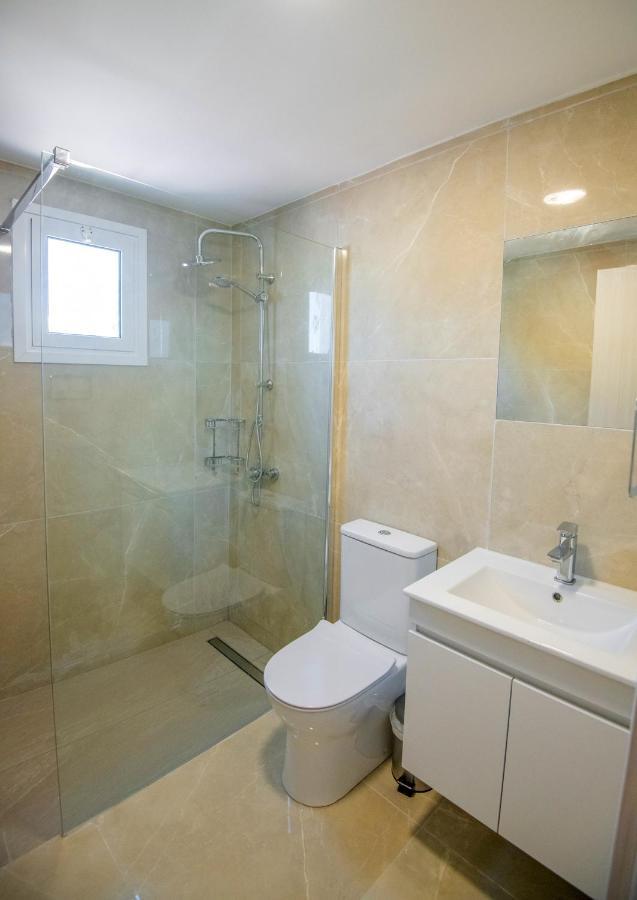איה נאפה Marisa Napa Suites מראה חיצוני תמונה