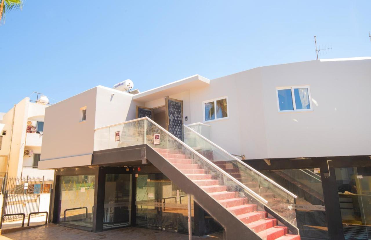 איה נאפה Marisa Napa Suites מראה חיצוני תמונה